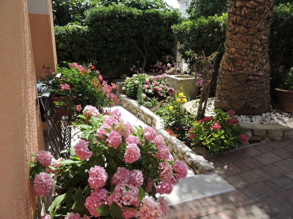 Neda Apartmani Mali Lošinj Extérieur photo